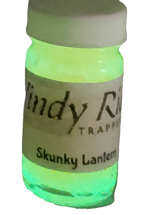 Windy Ridge Trapper Skunky Lantern